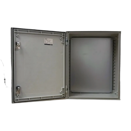 GABINETE POLIESTER 600MM X 400MM X 230MM INCLUYE DOBLE FONDO Y LLAVE PLASTICA  2